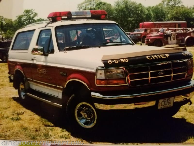 1995 Ford Bronco Chief Car