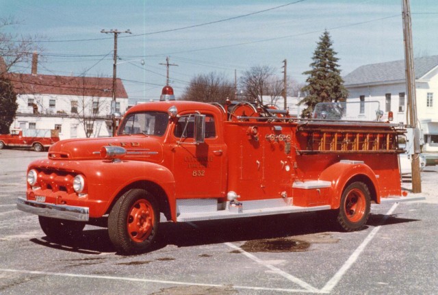 852 (Fog-2) 1952 Ford / John Bean High Pressure Fog - Retired and restored in 1979, now Department Antique