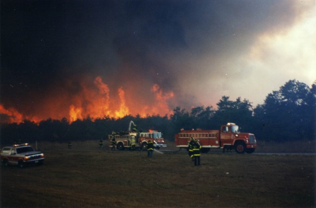 1995 Wildfires - Sunrise Highway Westhampton: 8-5-3 is in the center